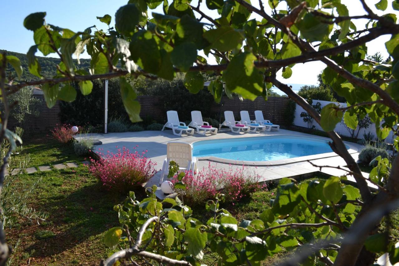 Holiday Home On Dugi Otok - Otok Brbinj Exteriör bild