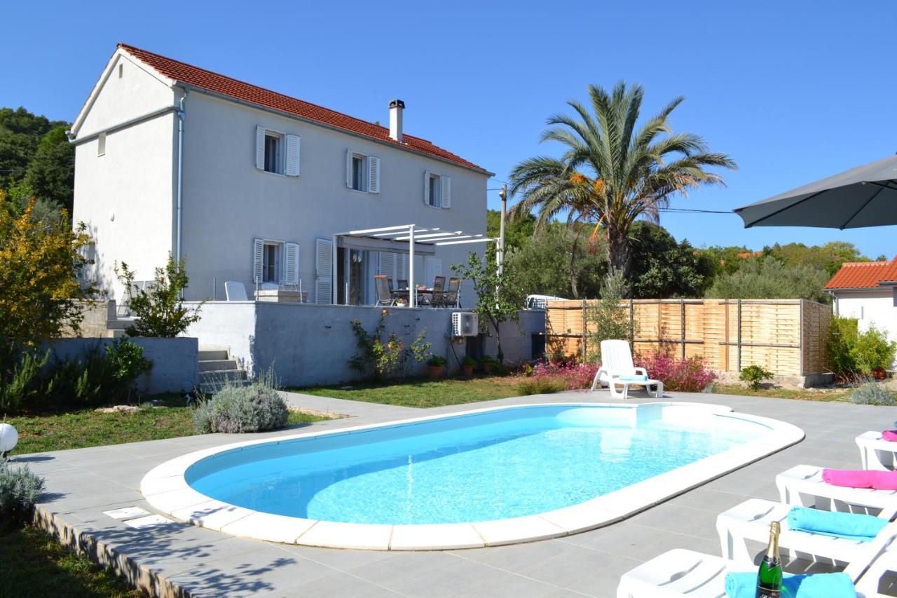 Holiday Home On Dugi Otok - Otok Brbinj Exteriör bild