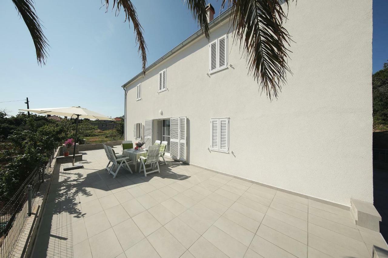Holiday Home On Dugi Otok - Otok Brbinj Exteriör bild
