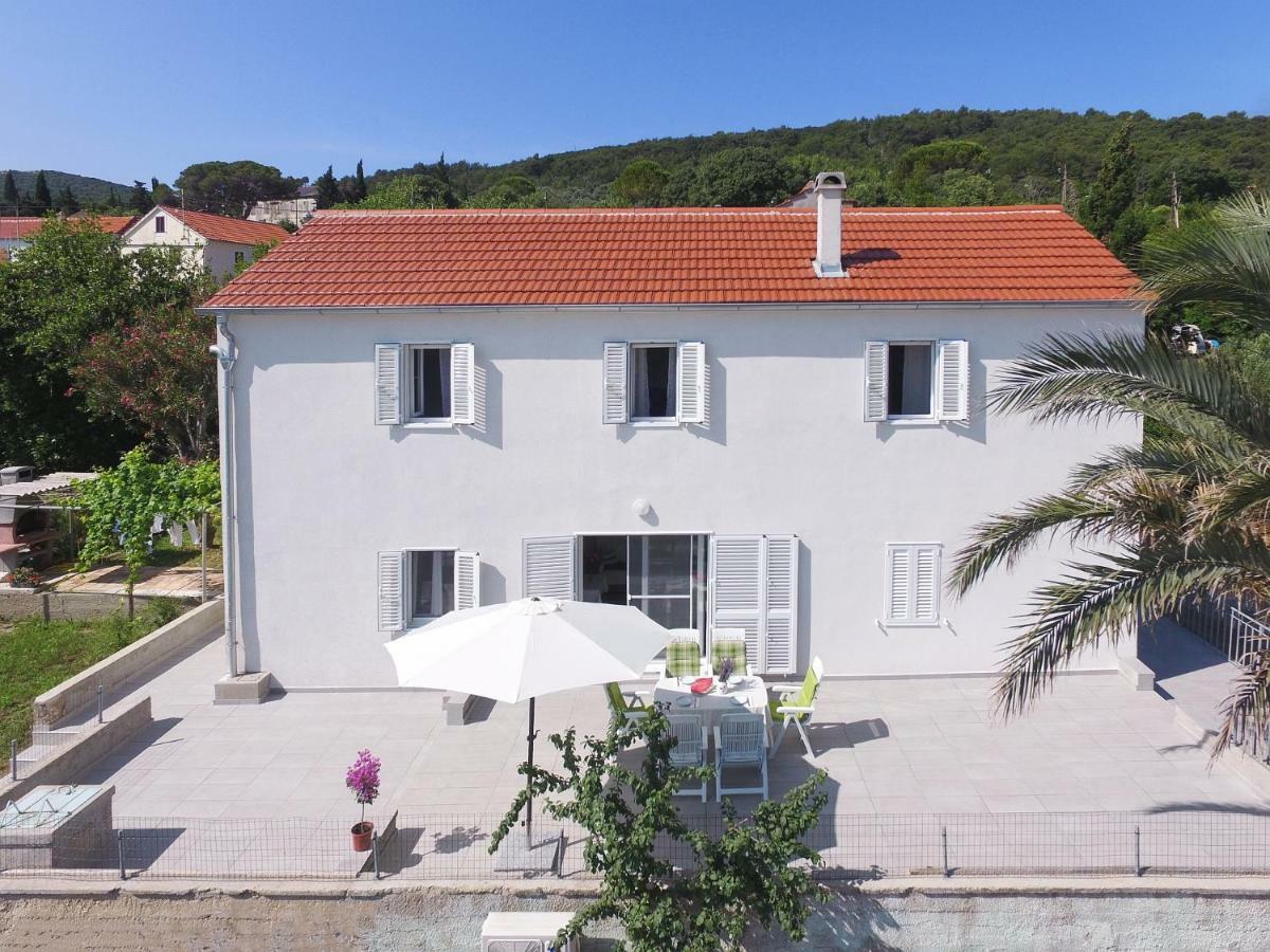 Holiday Home On Dugi Otok - Otok Brbinj Exteriör bild