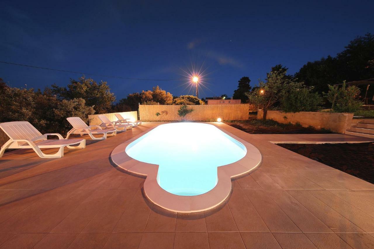 Holiday Home On Dugi Otok - Otok Brbinj Exteriör bild
