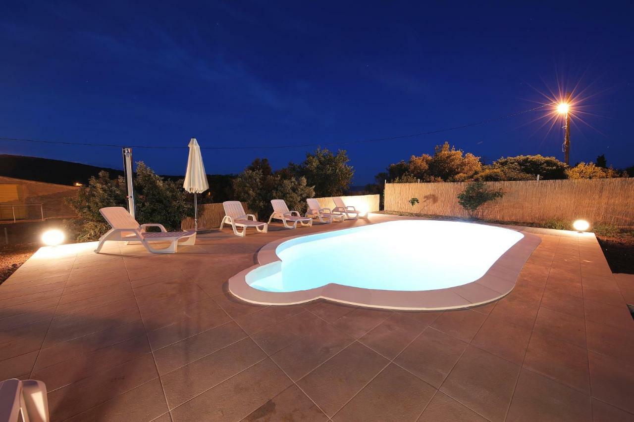 Holiday Home On Dugi Otok - Otok Brbinj Exteriör bild